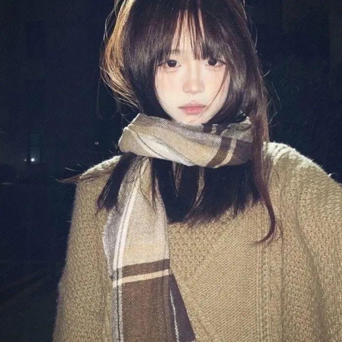 阿罗有枝彩色笔
